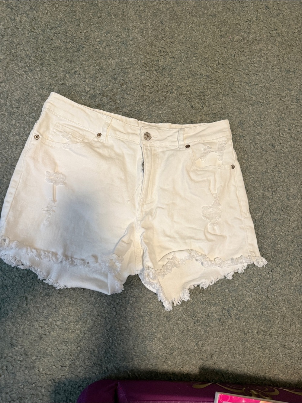 White distressed High-Rise Women’s Denim Shorts, great fabric
